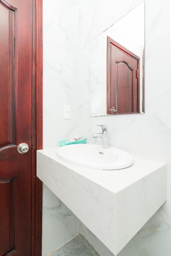 Oyo 176 374 Hotel Να Τρανγκ Εξωτερικό φωτογραφία